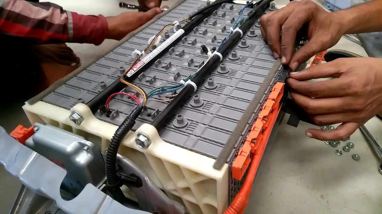 The Benefits of Hybrid Battery Reconditioning for Long-Term Performance